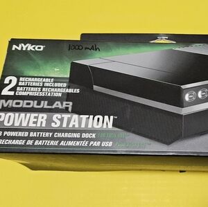 Nyko Xbox One Modular Power Station With 2 Rechargeable Batteries